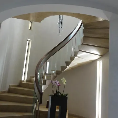 Mahero Villa
